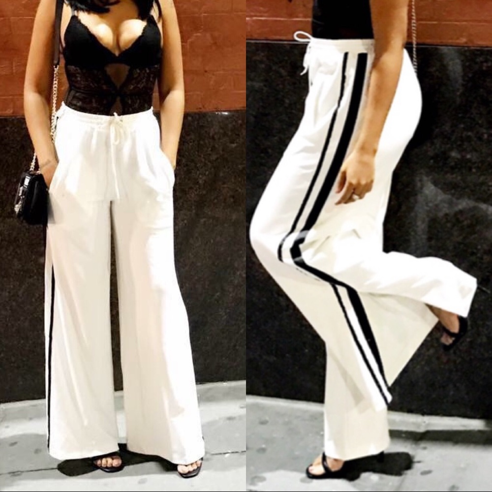 Wide Leg Pants with Zipper detail